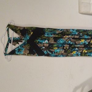 2XL Kisses and Hugs Maxi Hawaian print dress